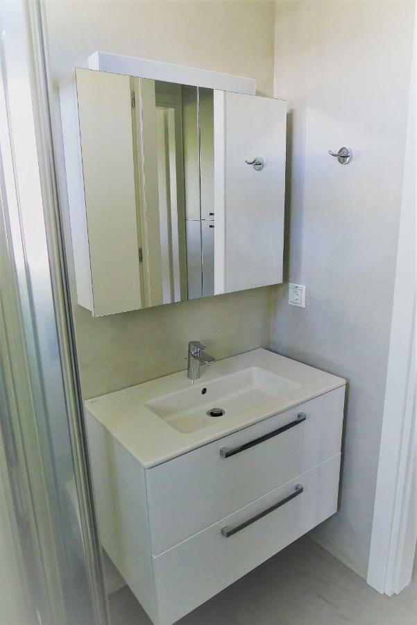 Deluxe Apartment In Vouliagmeni Aten Exteriör bild